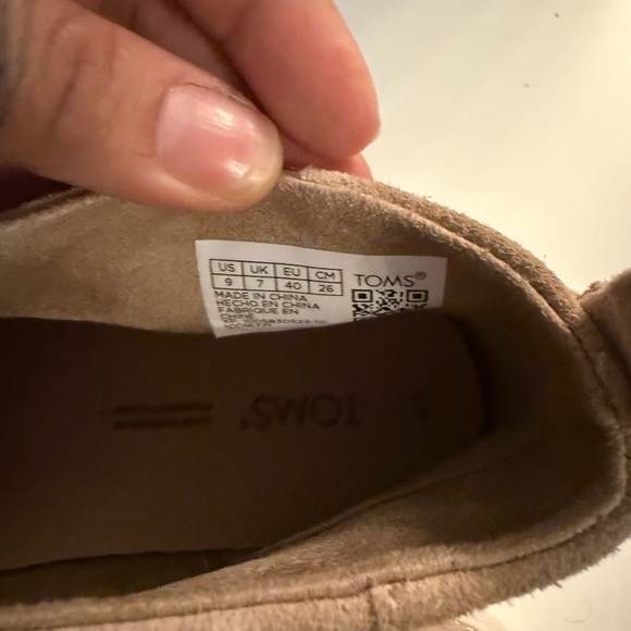 Toms Beige Suede Slip-On Shoes - Picture 4 of 5